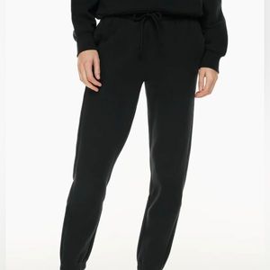 Aritzia TNA Boyfriend Sweats